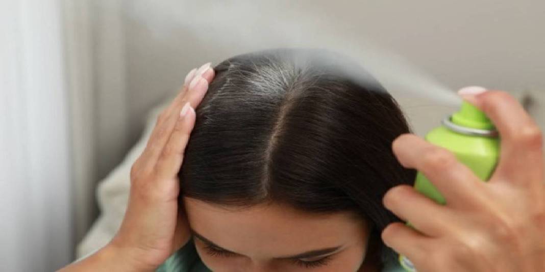 Köpürte köpürte yıkadığınız saçlar öbek öbek dökülüyor! Kel kalmak istemiyorsanız dikkat edin! Herkes bu hataya düşüyor 5